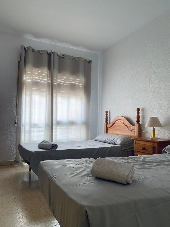 Apartamento En Салоу Екстериор снимка